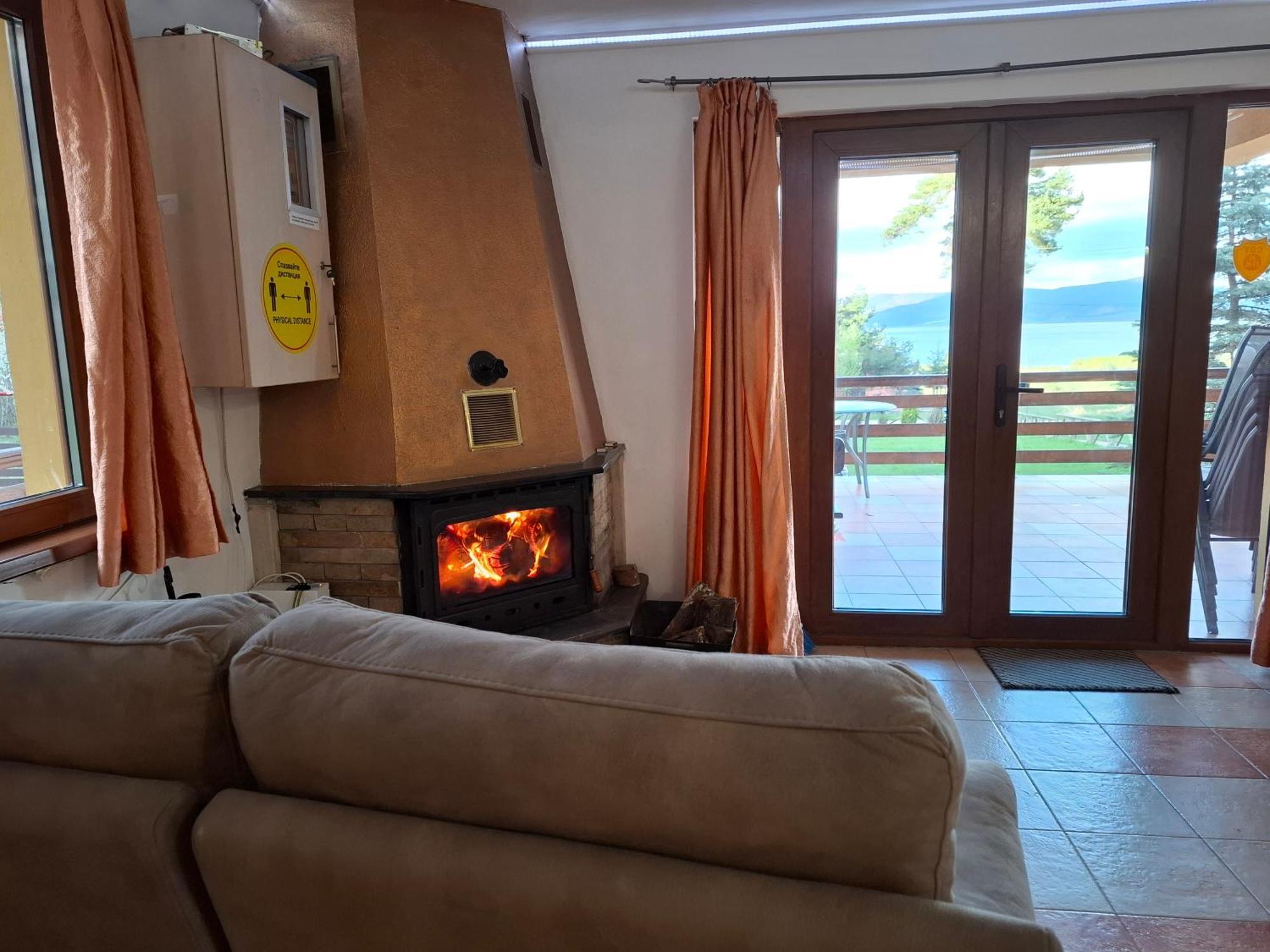 Guest House Lidia Tsigov Chark Esterno foto